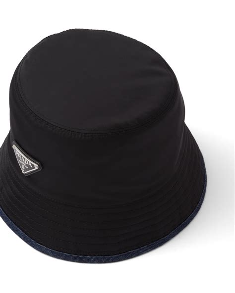 cappello di prada nero|Cappello da pescatore con logo in Nero .